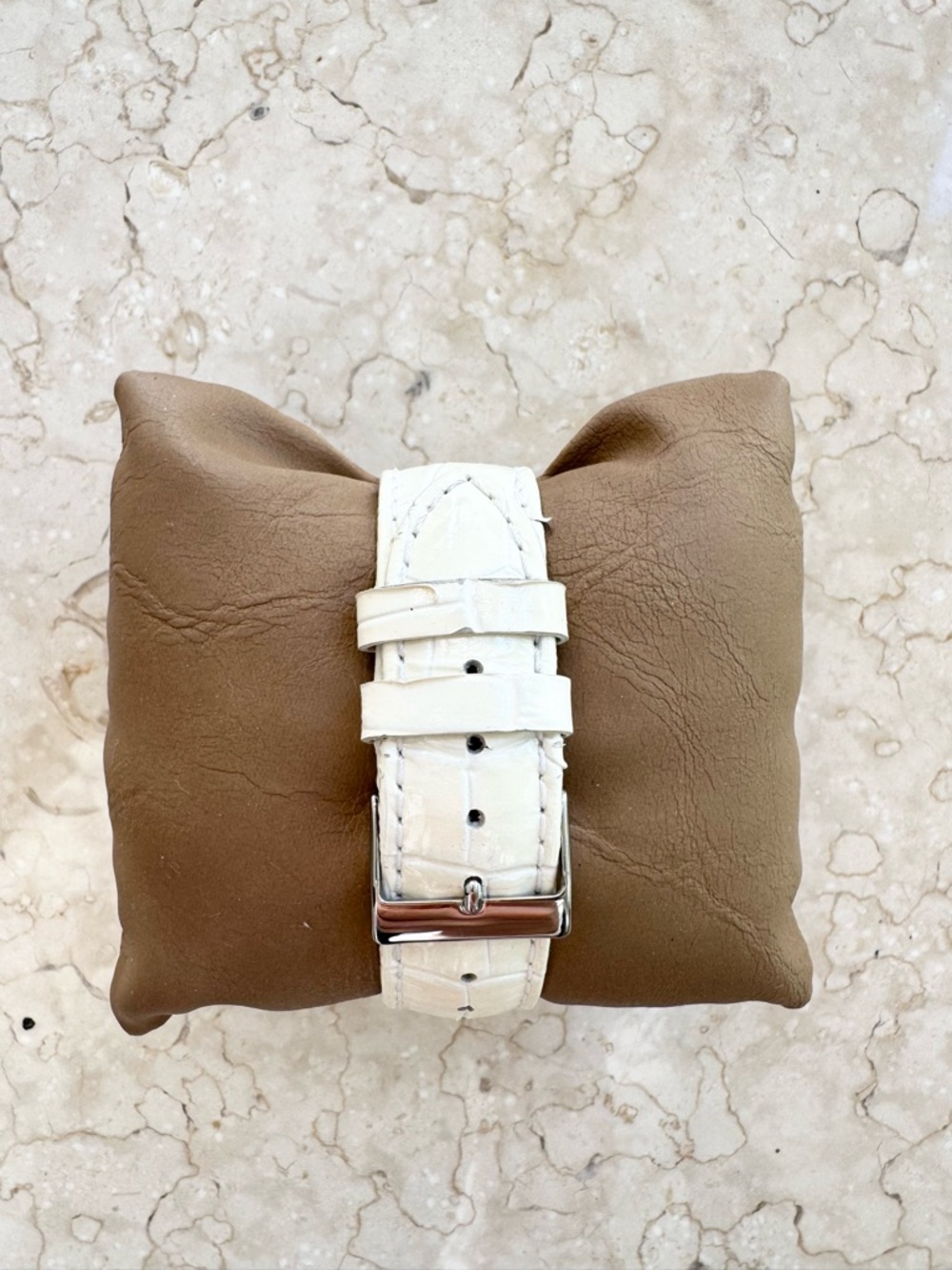 GUESS Women's White Cream Silver Watch - Picture 3 of 9